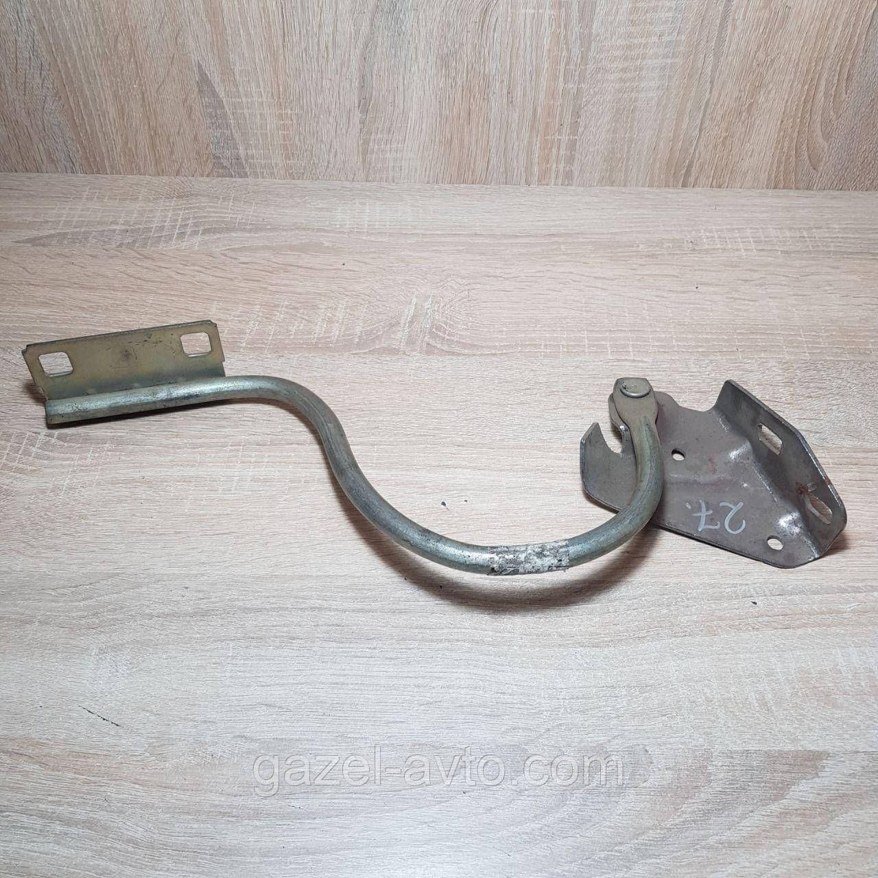 Петля капота ГАЗ 3302, Соболь, Рута, правая, старого образца (пр-во ГАЗ)