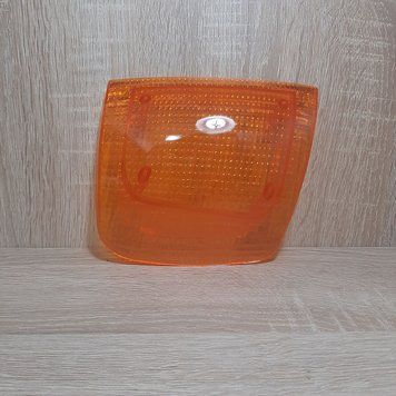 Стекло указателя поворота (повторителя) Газель,Соболь, Рута, Волга 31029, 3110, Москвич 1 шт левое желтое (заменитель)