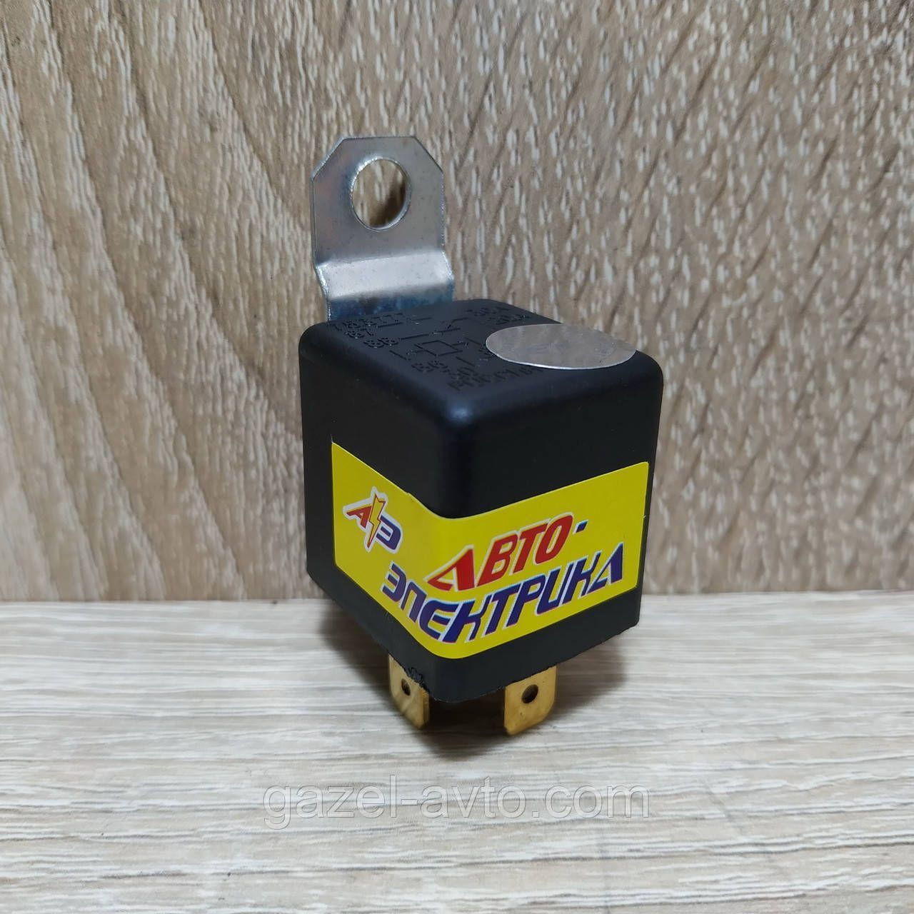 Реле 5 контактн 12v 30А Газель,ВАЗ,ЗАЗ (универсальнальное, света) с кронштейном (аналог 90.3747,753777) (пр-во Авто-Электрика)