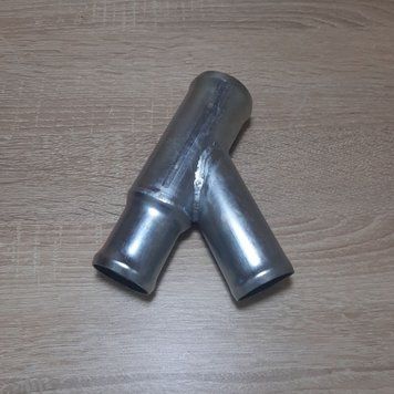 Тройник водяной Газель,Волга дв.402 патрубок (на помпу, термостат, радиатор)