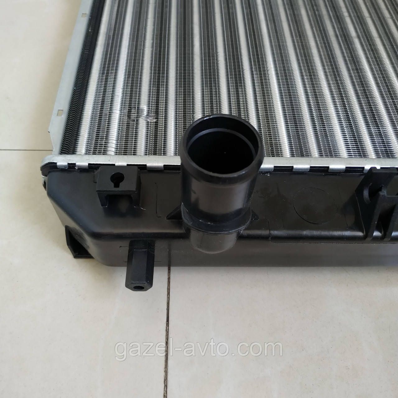 Радиатор водяного охлаждения Chevrolet Lacetti 1.6,1.8 16V механическая КПП (пр-во Авто Престиж)