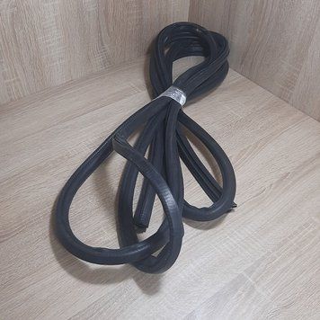 Ущільнювач отвору двері (гумка) Газель, Соболь, Рута, Бізнес задньої L=5751 (вир-во NPS)