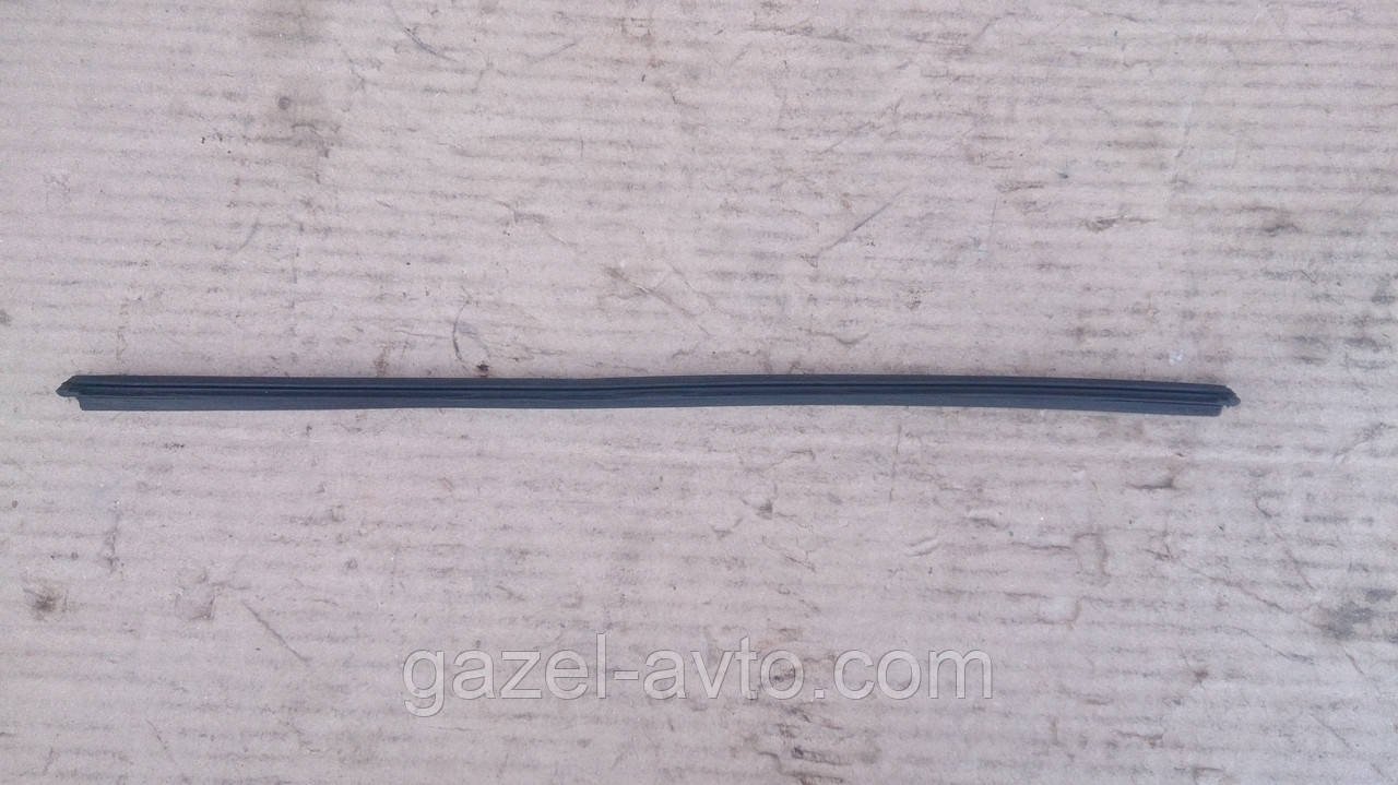 Резинка дворника (щетки стеклоочистителя) 320 мм БРТ (1 шт)