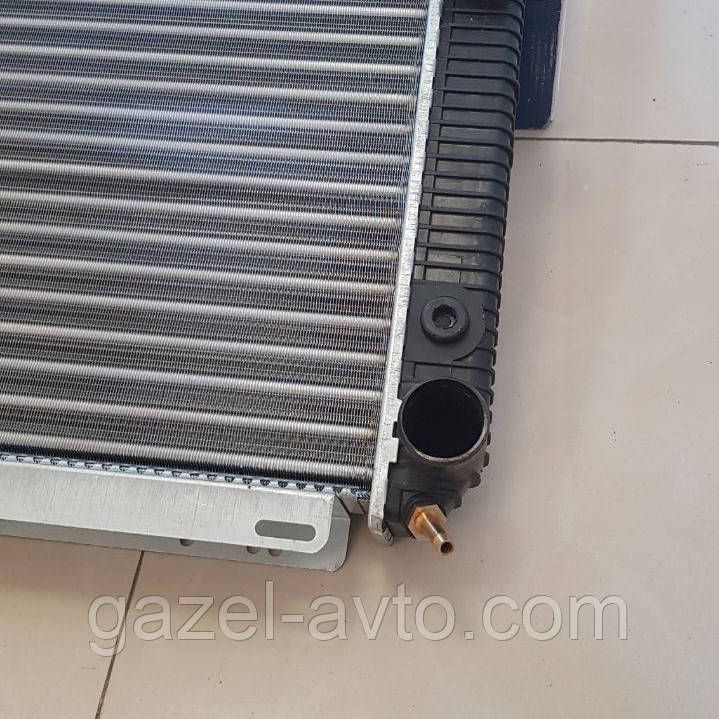 Радиатор водяного охлаждения УАЗ 3163 (пр-во Авто Престиж)