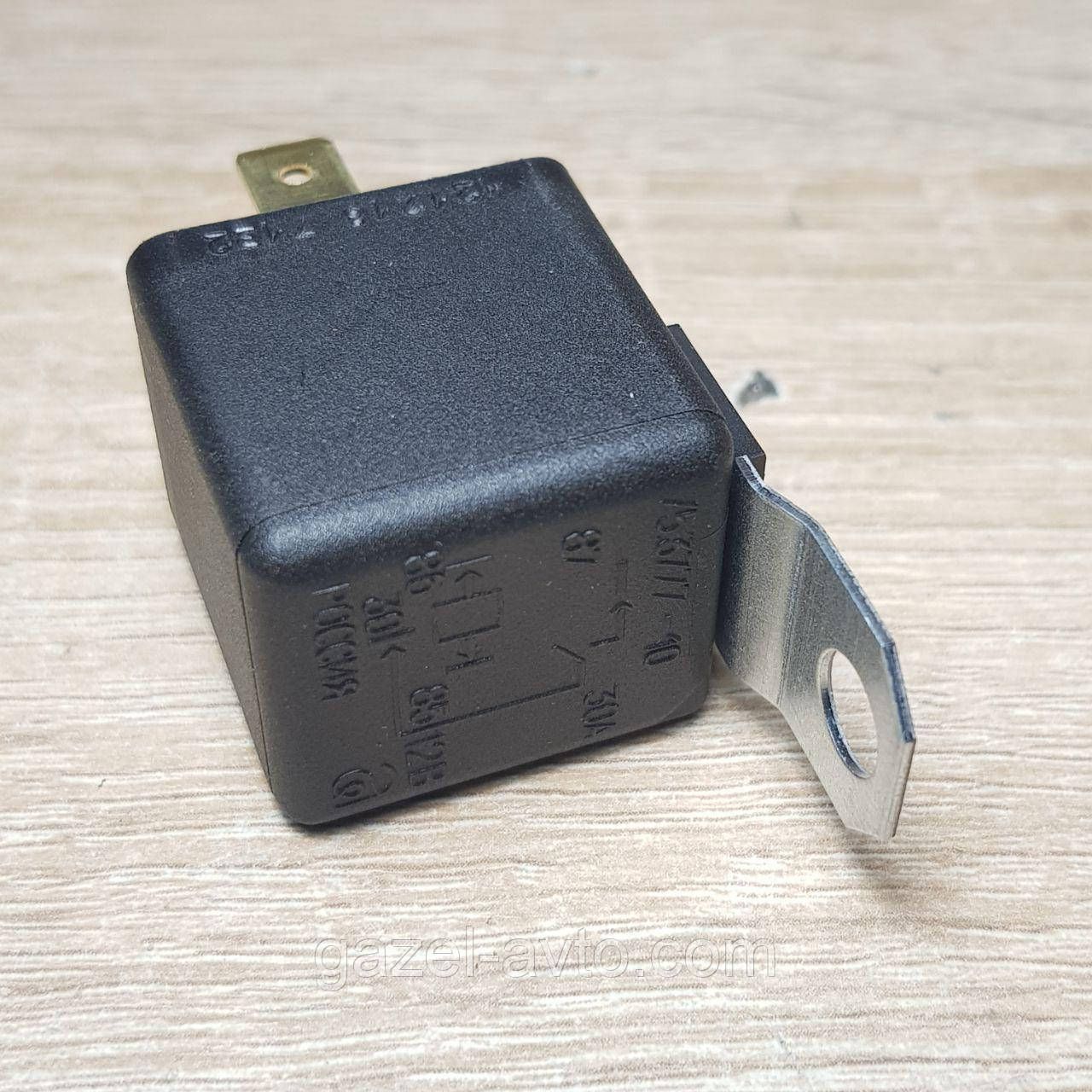 Реле 4 конт 12v 30А Газель,ВАЗ,ЗАЗ универс с кронш