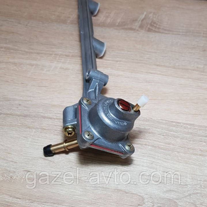 Топливопровод с редукторным клапаном 406 дв. (алюмин) длиный штуцер (планка) (пр-во Пекар)