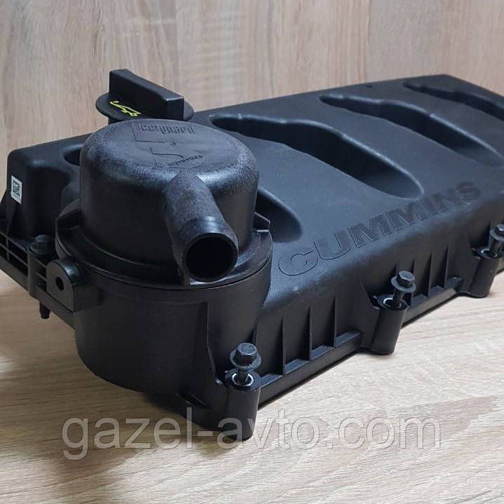 Крышка клапанов дв.Cummins ISF 2.8 (5262617)