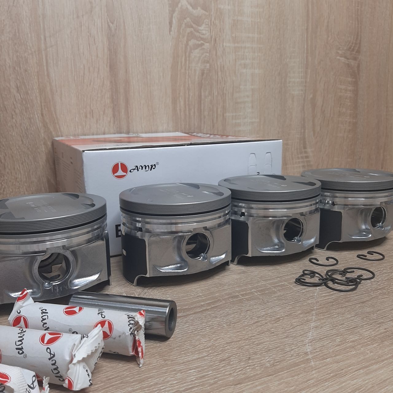 Поршень циліндра Газель, Волга дв. ЗМЗ 405 d=95,5 гр.В (поршні + поршневі пальці + стопорні кільця) (вир-во AMP)